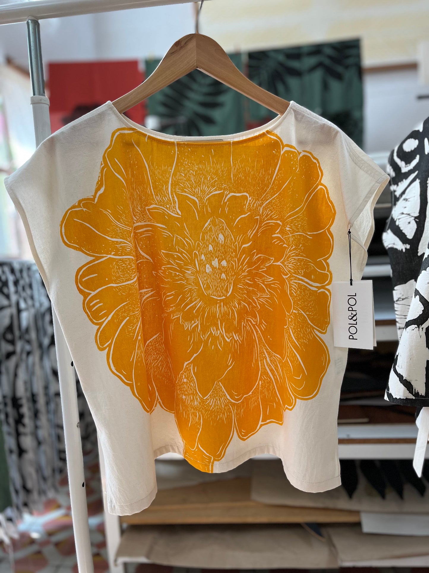 Blusa Flor de Muerto Amarilla