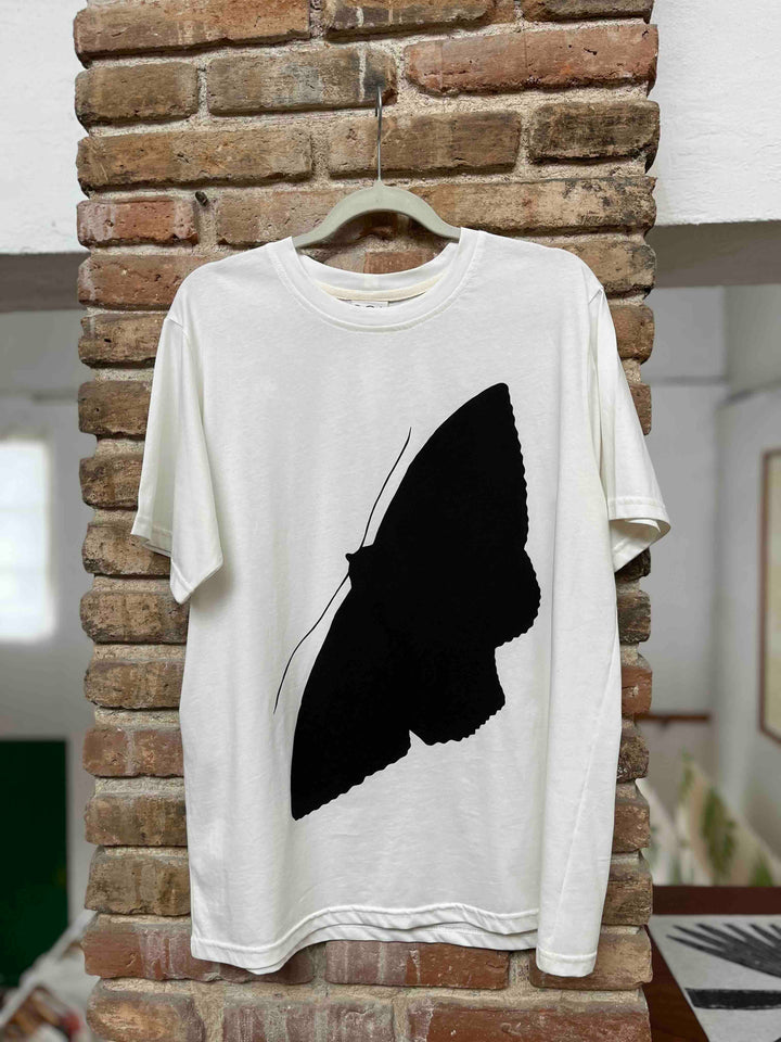 T-shirt Polilla Negra